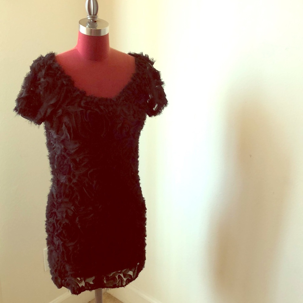 Black Short sleeve Rose Mini Dress